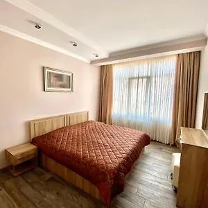old-batumi-villa.batumihotels.net/
